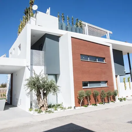White Pearl * Protaras