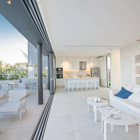 Villa White Pearl *