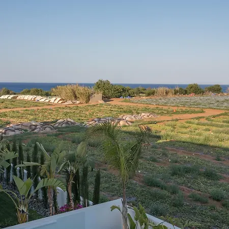 Vila White Pearl Protaras
