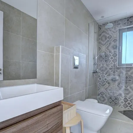 White Pearl * Protaras