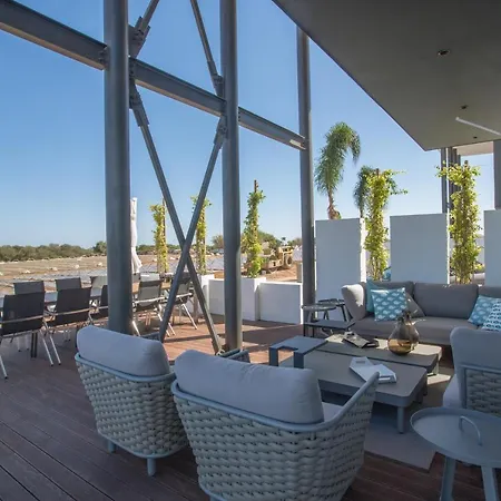 White Pearl Villa *