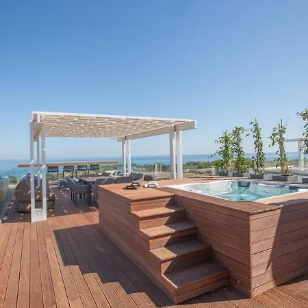 Vila White Pearl Protaras