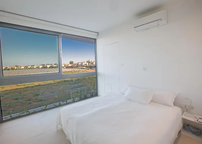 White Pearl Villa Protaras