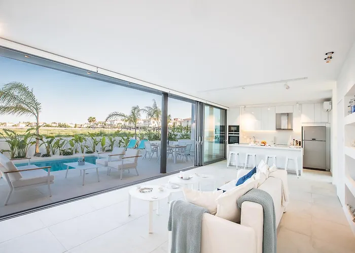 White Pearl Protaras