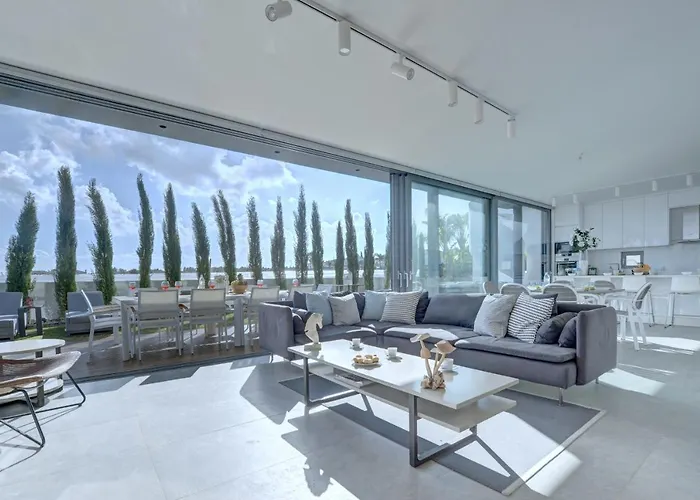 Villa White Pearl Protaras