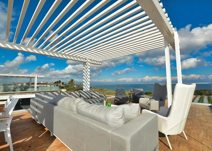 White Pearl Protaras