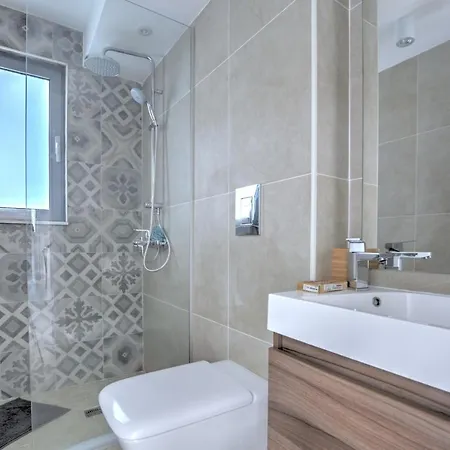 White Pearl * Protaras